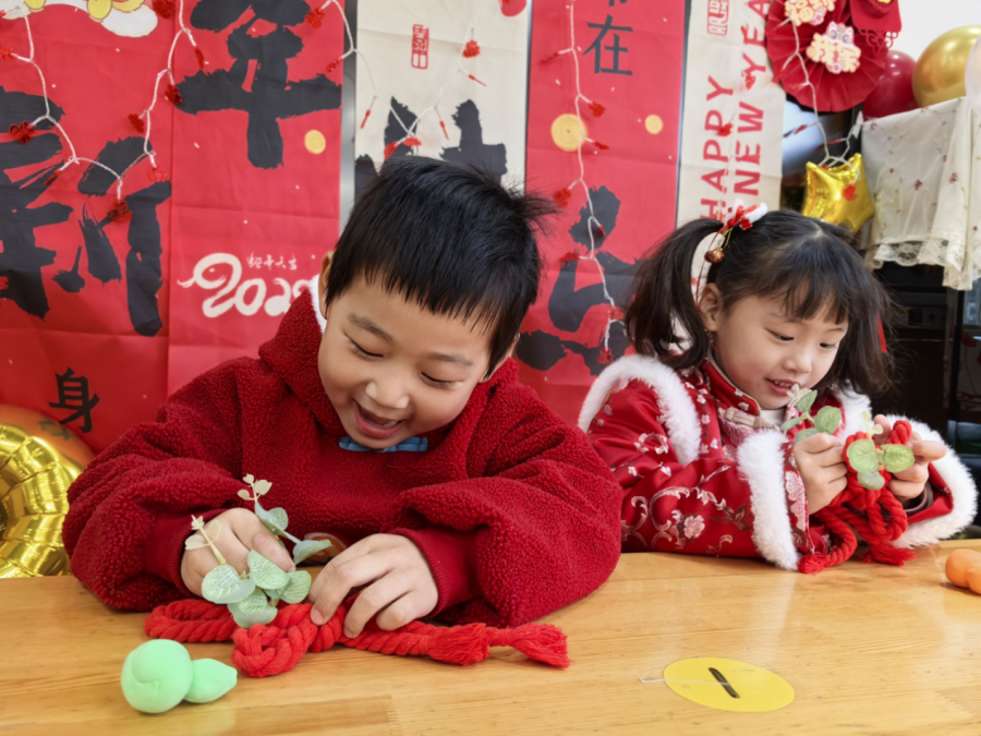 九游娱乐合肥幼教集团鹤琴幼儿园：传承传统润童心 拾忆童年趣游戏(图3)